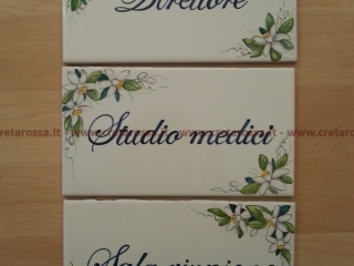 cod.art: bb58 - Mattonelle in ceramica cm 15x30 con decoro e scritte personalizzate in base alla richiesta del cliente . 